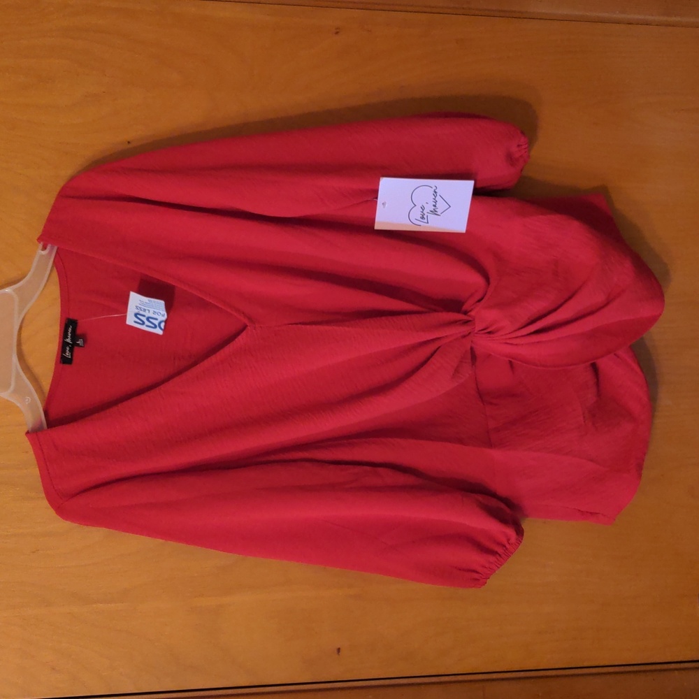 Women's top knotted in front elastic waist 3/4 length sleeve red